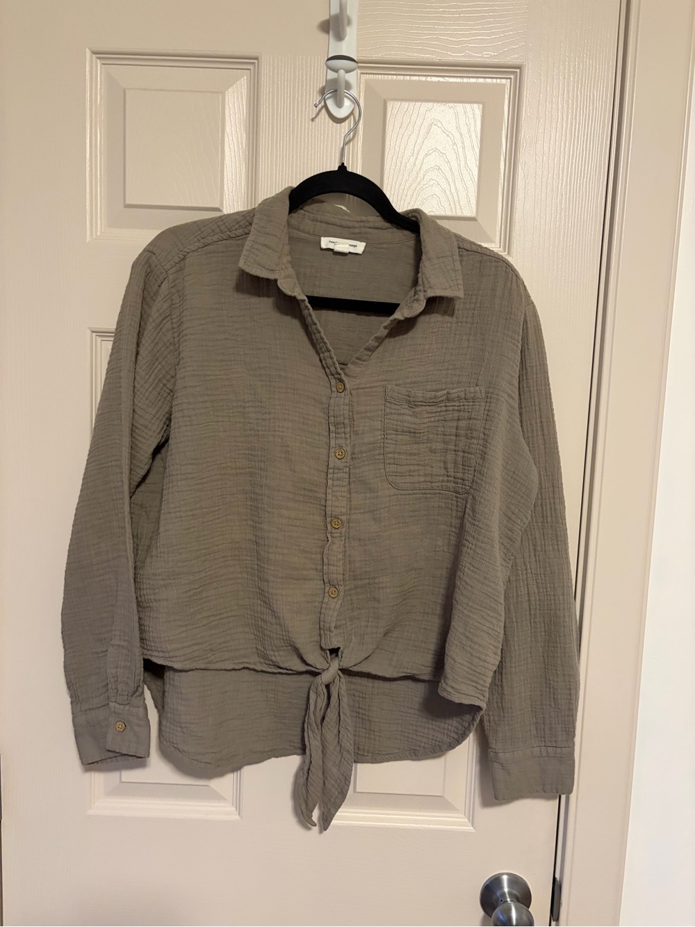 🍁 BEACHLUNCHLOUNGE - Beige Button Down Shirt - Large